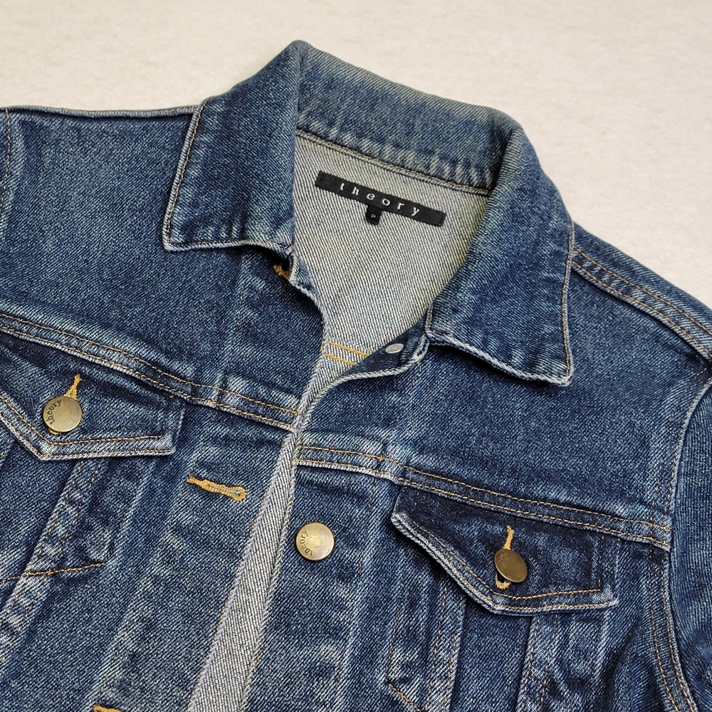 Theroy Womens Jean Jacket Medium Wash Short Fit Classic Sz‎ P